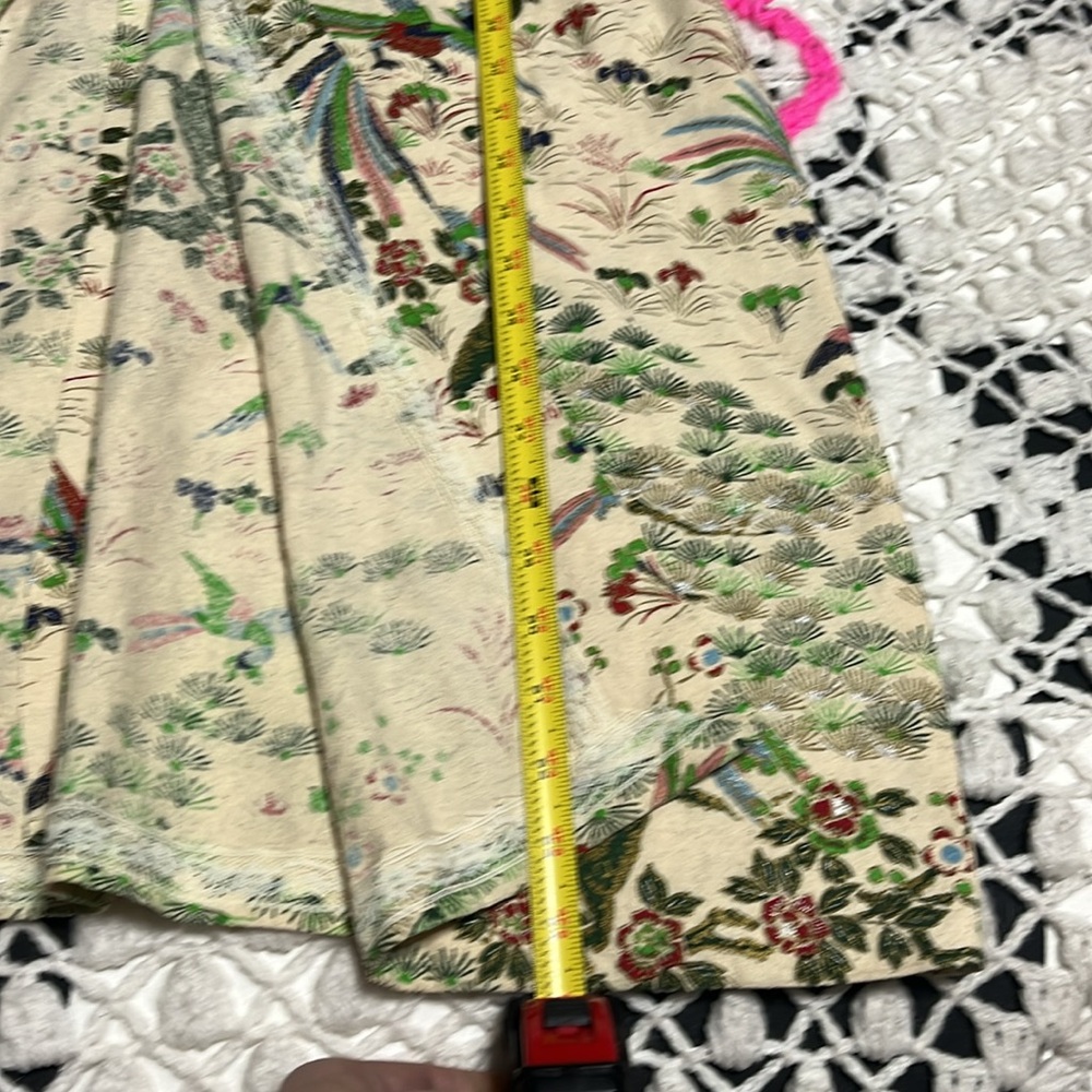 Absolutely gorgeous vintage Asian style dresss with phoenix and floral fabric - Picture 10 of 15